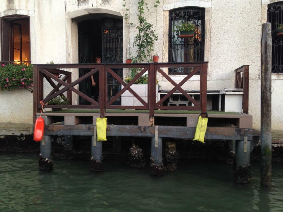 Luxury Apartment On The Grand Canal Venedig Exteriör bild