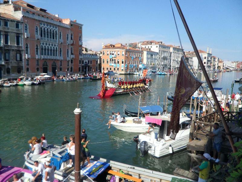 Luxury Apartment On The Grand Canal Venedig Exteriör bild